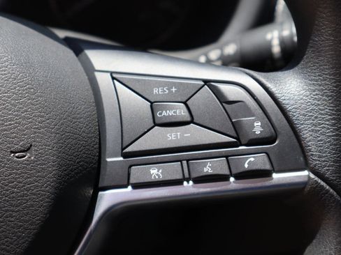 Used 2024 Nissan Kicks SV FWD image 13