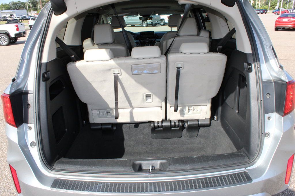 Used 2025 Honda Odyssey EX-L image 16
