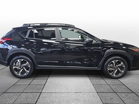 Used 2024 Subaru Crosstrek 2.0i Premium image 4