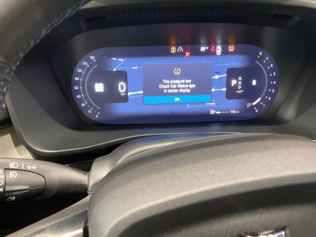 Used 2026 Volvo XC40 B5 Plus AWD/4WD image 16