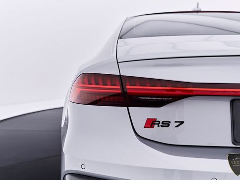 Used 2025 Audi RS 7 Performance AWD/4WD image 30