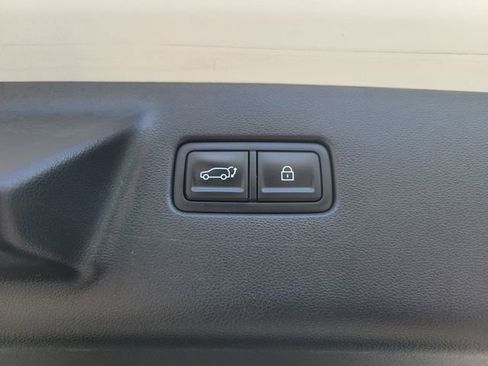 Used 2024 Hyundai Santa Fe Limited image 10