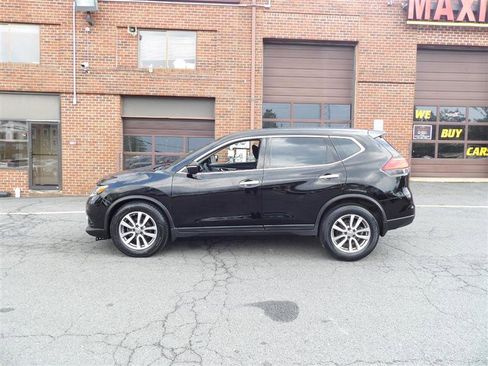 Used 2015 Nissan Rogue S image 4