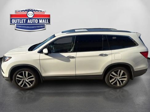 Used 2017 Honda Pilot Elite image 6