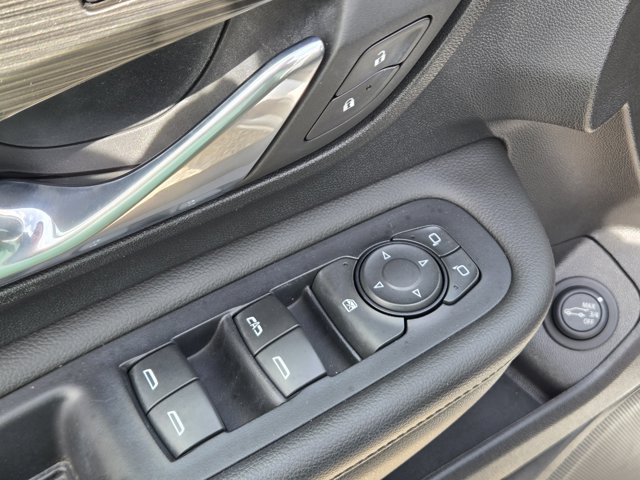 Used 2023 GMC Terrain SLT w/ Tech Package AWD/4WD image 33