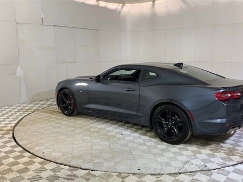 Used 2023 Chevrolet Camaro LT w/ Technology Package image 6