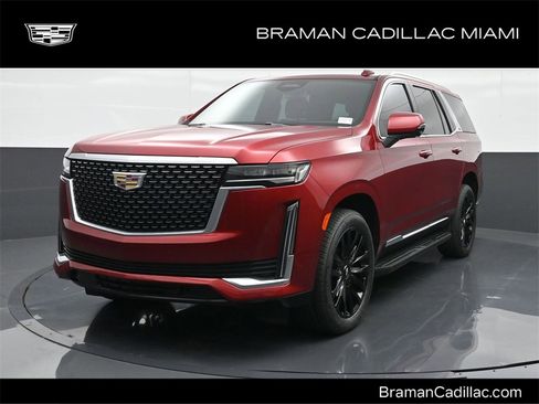 Used 2023 Cadillac Escalade Luxury image 1