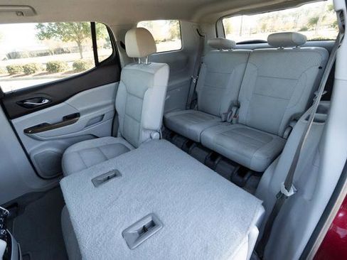 Used 2021 GMC Acadia SLE w/ Driver Convenience Package image 29