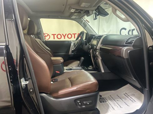 Used 2024 Toyota 4Runner Limited AWD/4WD image 11
