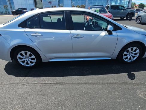 Certified 2024 Toyota Corolla LE FWD image 2