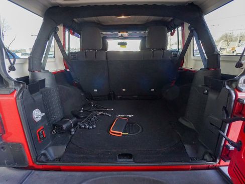 Used 2017 Jeep Wrangler Unlimited Sport w/ Quick Order Package 24S image 9