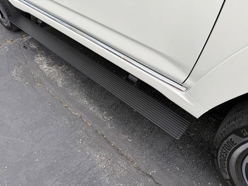Used 2016 Toyota 4Runner Limited AWD/4WD image 96