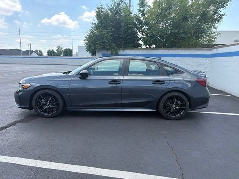 Certified 2025 Honda Civic Sport image 2