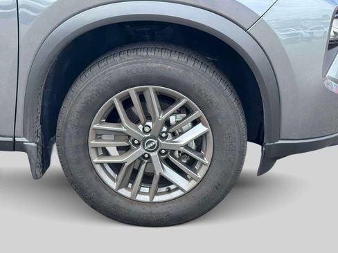 Used 2025 Nissan Rogue S AWD/4WD image 6