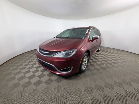 Used 2019 Chrysler Pacifica Limited image 31
