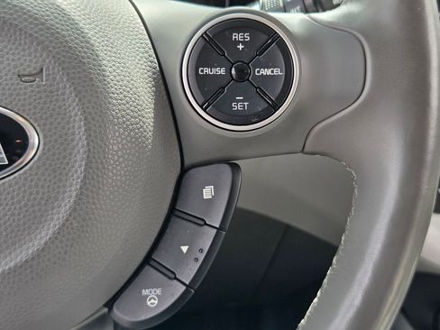 Used 2018 Kia Soul EV image 28