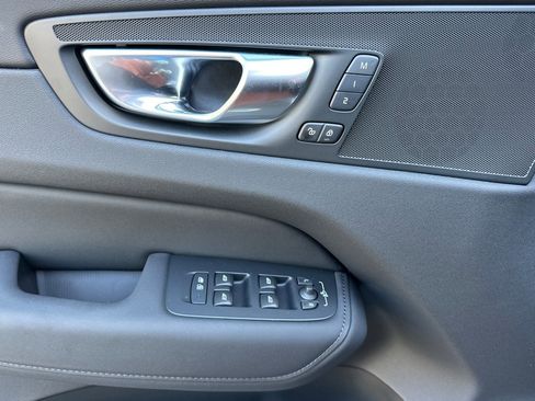 New 2026 Volvo XC60 B5 Core image 9