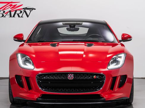 Used 2017 Jaguar F-TYPE S RWD image 8