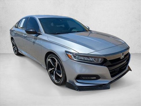 Used 2019 Honda Accord Sport image 3