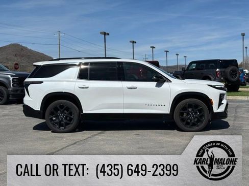Used 2024 Chevrolet Traverse RS w/ LPO, Floor Liner Package image 6