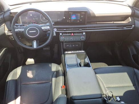 Used 2025 Hyundai Tucson Limited image 19