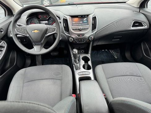 Used 2017 Chevrolet Cruze LT w/ Convenience Package FWD image 14