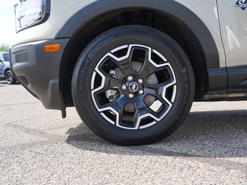 Used 2025 Ford Bronco Sport Outer Banks AWD/4WD image 13