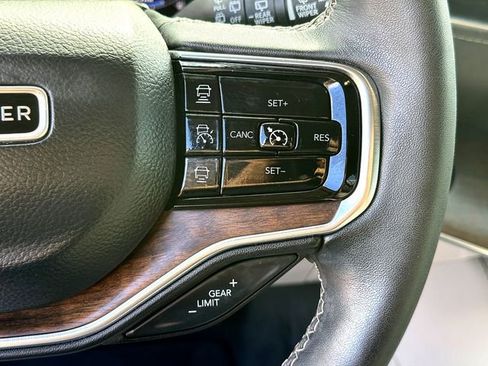 Used 2024 Jeep Grand Wagoneer Series I image 12