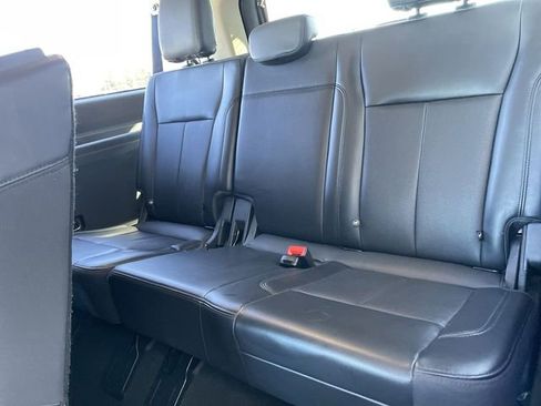 Used 2024 Ford Expedition Max XLT image 23