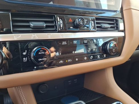 New 2026 Nissan Pathfinder Platinum image 10