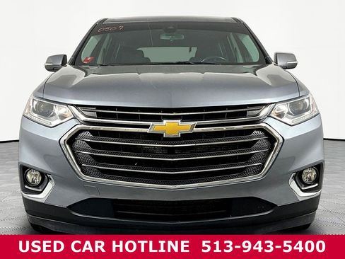 Used 2021 Chevrolet Traverse LT FWD image 2