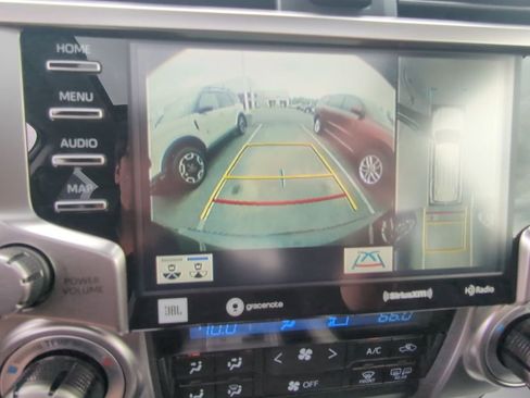 Used 2023 Toyota 4Runner Limited AWD/4WD image 18