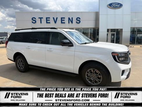 Used 2025 Ford Expedition Max Active AWD/4WD image 1