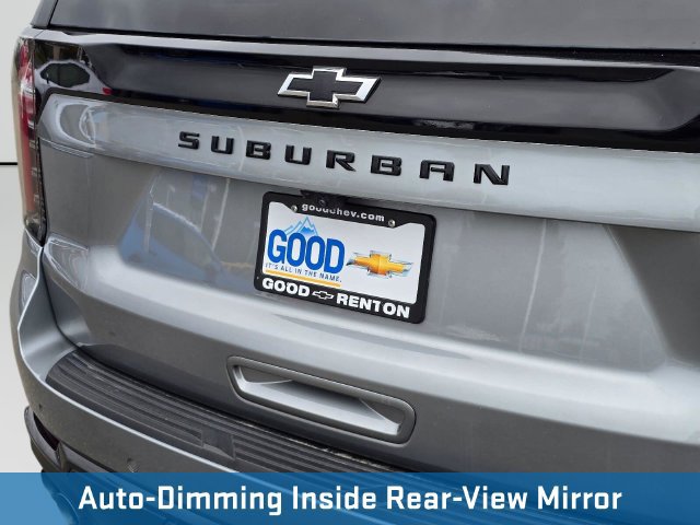 Used 2025 Chevrolet Suburban Z71 AWD/4WD image 17