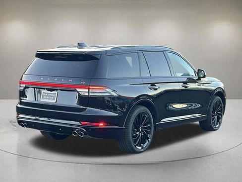 New 2025 Lincoln Aviator Reserve w/ Luxury Package image 4