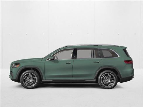 New 2026 Mercedes-Benz GLS 450 4MATIC image 3