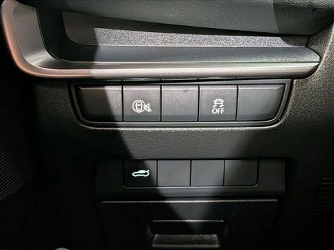 Used 2025 MAZDA MAZDA3 s FWD image 18