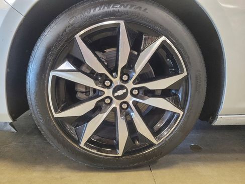 Used 2018 Chevrolet Malibu LT image 31