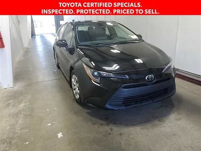 Used 2025 Toyota Corolla LE