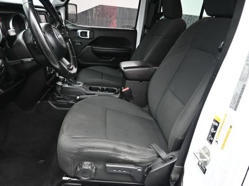Used 2021 Jeep Gladiator Sport AWD/4WD image 22