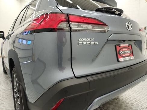 Used 2026 Toyota Corolla Cross XLE FWD image 22