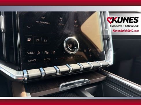 New 2026 GMC Acadia Denali Ultimate w/ LPO, Floor Liner Package image 31