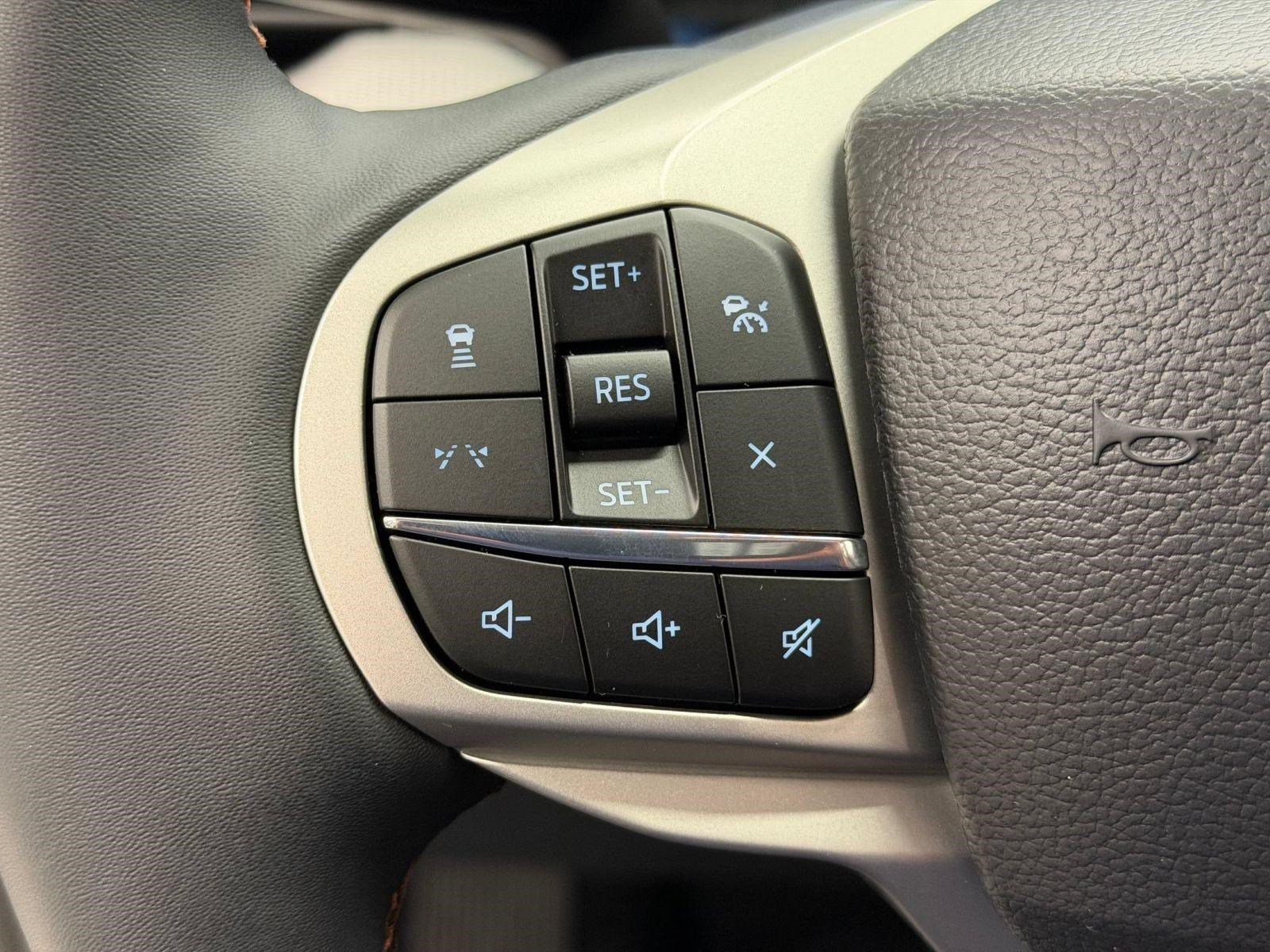 New 2026 Ford Explorer Active w/ Active Comfort Package AWD/4WD image 14