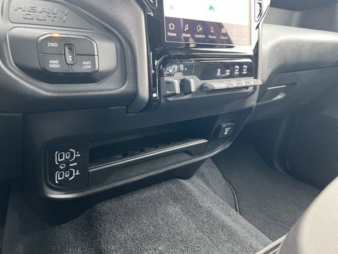 New 2026 RAM 2500 Tradesman image 27