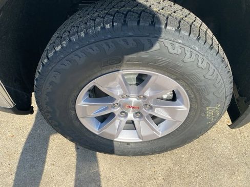 New 2026 GMC Sierra 1500 Pro w/ Pro Value Package image 10