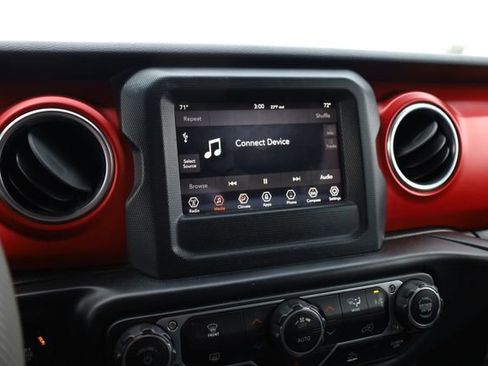 Used 2020 Jeep Gladiator Rubicon image 19