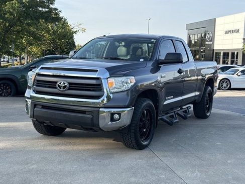 Used 2015 Toyota Tundra SR5 w/ SR5 Upgrade Package AWD/4WD image 7