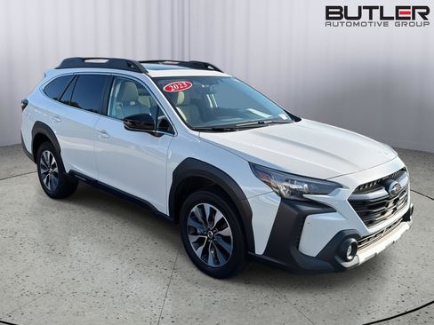 Used 2023 Subaru Outback Limited AWD/4WD image 8