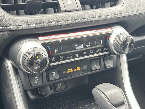 New 2025 Toyota RAV4 XLE image 29