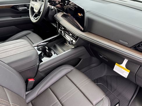 New 2026 Chevrolet Tahoe High Country image 16